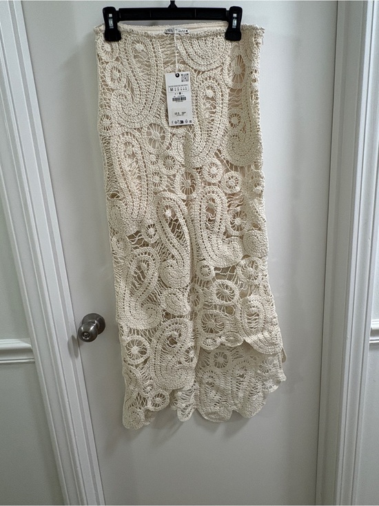 Zara Dresses & Skirts - Zara Asymmetrical Scalloped Crochet Midi Skirt - Cream - Medium - NWT